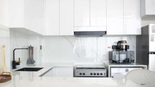 RBE Vacation Homes-Enjoy Marina View- Binghatti Corner - 4