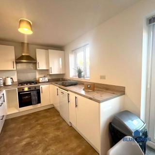 Jade House By Blue Skies Stays - 5