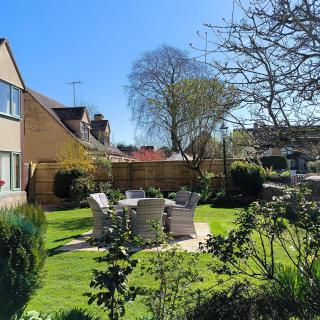 Meadow Rise Guest House - 9