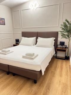 El Roy Garden Rooms - 7