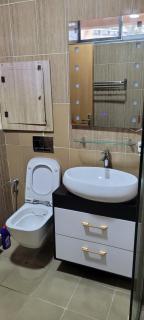 Luxury 3 Bedroom Apartment Victoria Island - 9