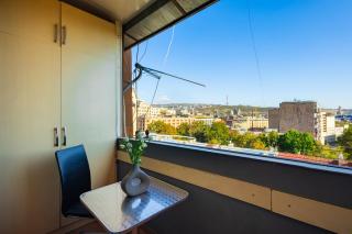 Yeznik Koghbatsi - Amiryan crossroads 1 bedroom comfy apartment with Balcony KO100 - 4