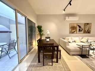 Elegant 2BR Apartment with Balcony NZL262 - 3