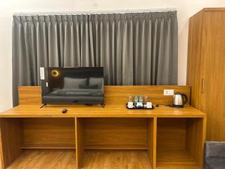 69th Heaven Hotel - 8