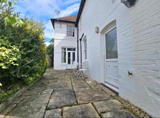 Spacious Home - Solihull Town Centre- Near NEC-BHX - 1