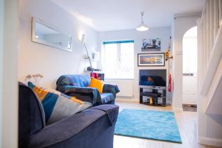Reeve House - 2-Bed - FREE Parking & Wi-Fi - 1