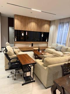 3 غرف وصالة 3 حمامات ومطبخ فاخرة 3 bedrooms, living room, 3 bathrooms, and a luxurious kitchen - 0