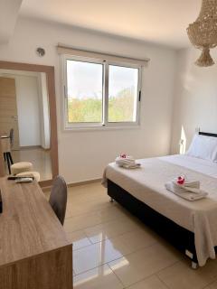 Rope and Reef 2BD Walk to Nissi Beach and Pool - 8