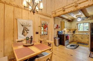 Hike and Fish Wooded Cabin Near Downtown Helen - Batesville - 5