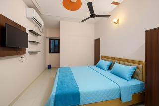 Hotel The Shree Raj Palace Ayodhya Near Dasharatha Mahal 500m - Ram Janambhoomi & Railway Station 750m -Prime Location #Wi-Fi #Parking - Fully Air Conditioned Room - Top Rated Hotel In Ayodhya Book Quickly - 0