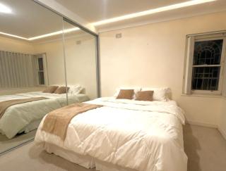 Quiet Guest Room in Burwood - 6