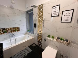 Casa Oceanus - Pool View Room - Ganpatipule - 8