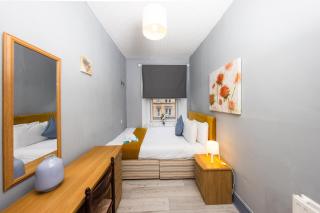 Lovely Apartment by Meadows 5 - 3