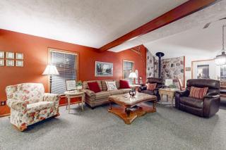 Crystal Mountain Retreat - 9