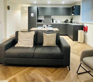 Spacious & Modern 2BED Apartment in Birmingham - 4