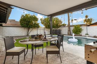 Spacious Palm Oasis - 2