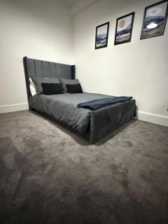 Stylish 2-Bed Flat - 15-Min Walk to London Bridge - 4