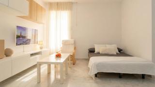 Spacious 2-Bedroom Apartment - Walk to Isla Mágica - AC - Premium Bed - 3