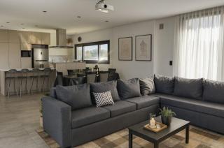 Casa Romi - Casa para 6 PAX con pileta en Arenas Chico, Mar del Plata - Hola Sur - 8