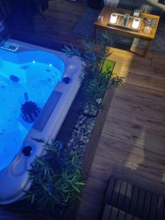 Love Room - Spa Privatif Gard - 9