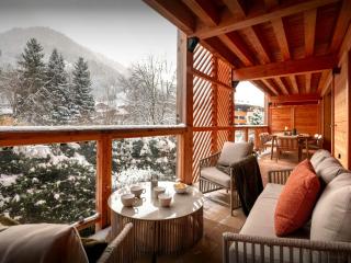 Lodge Cresson - OVO Network - 0