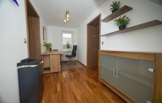 gemütliche 4 Zimmer Wohnung mit Einzelbetten, Küche und Badezimmer - 5