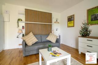 Coin de paradis et sa terrasse au coeur de Milly - 0