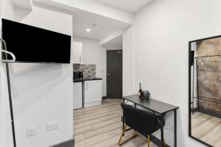 Stylish Studio and Parking Fast access Central London - 8