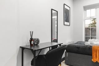 Stylish Studio and Parking Fast access Central London - 2