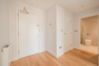 Fabulous Central Eastleigh 1 Bedroom Apartment - 3