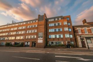 Fabulous Central Eastleigh 1 Bedroom Apartment - 5