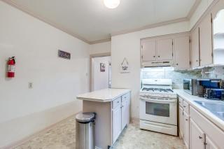 Great for Long Stays! RVA Home with Yard Near Dtwn - 1