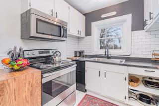 Chime - Minutes to Broadway & Germantown - 9