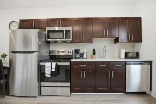 Comfortable updated 1BR in Fairmount Square - 8