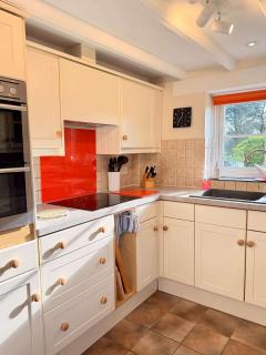 Tresowes Green Cottage - 9