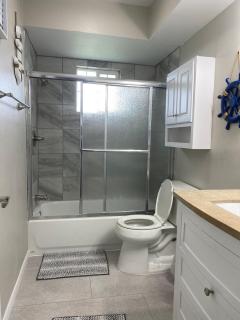 Beautiful Waterfront Ranch - 9