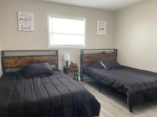 Beautiful Waterfront Ranch - 6