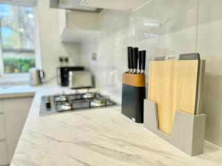 Zone 1-2 Central London Serviced Home for Extended Stays - 1