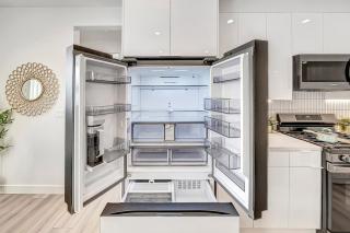 Modern 3BR with King Bed, Gated Pool and BBQ Oasis - 1