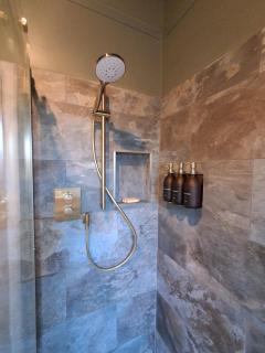 Alma House Bed and Breakfast - 7