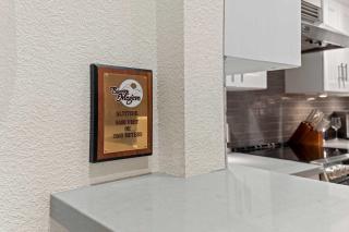 Luxury 3BR 3BA Condo Steps from Canyon Lodge Lift - 7