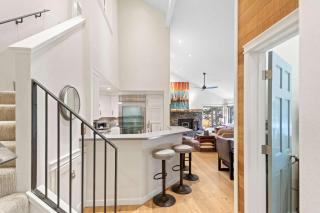 Luxury 3BR 3BA Condo Steps from Canyon Lodge Lift - 6