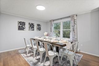 Near Ithaca! Hot Tub! LRG Home! Sleeps 8 Dogs ok! - 7