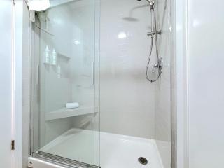 Ocean Creek Plantation Lodge 1 East 2306 - Oceanfront Resort - 7