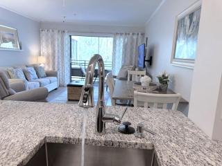 Ocean Creek Plantation Lodge 1 East 2306 - Oceanfront Resort - 6