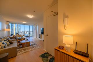 Spacious, Fully Equipped Apartment in Prime Southbank Location - 7