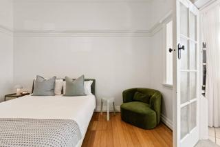 Charming Art Deco Retreat in Potts Point - 2