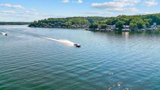 Lakefront Condo with Indoor Pool - 3