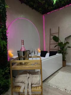 Suite Bali Love - Love Room - Jacuzzi - 3