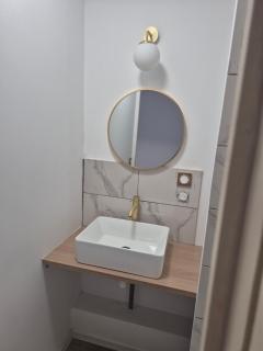 Iago Lodge ,gare et aéroport à proximité - 8